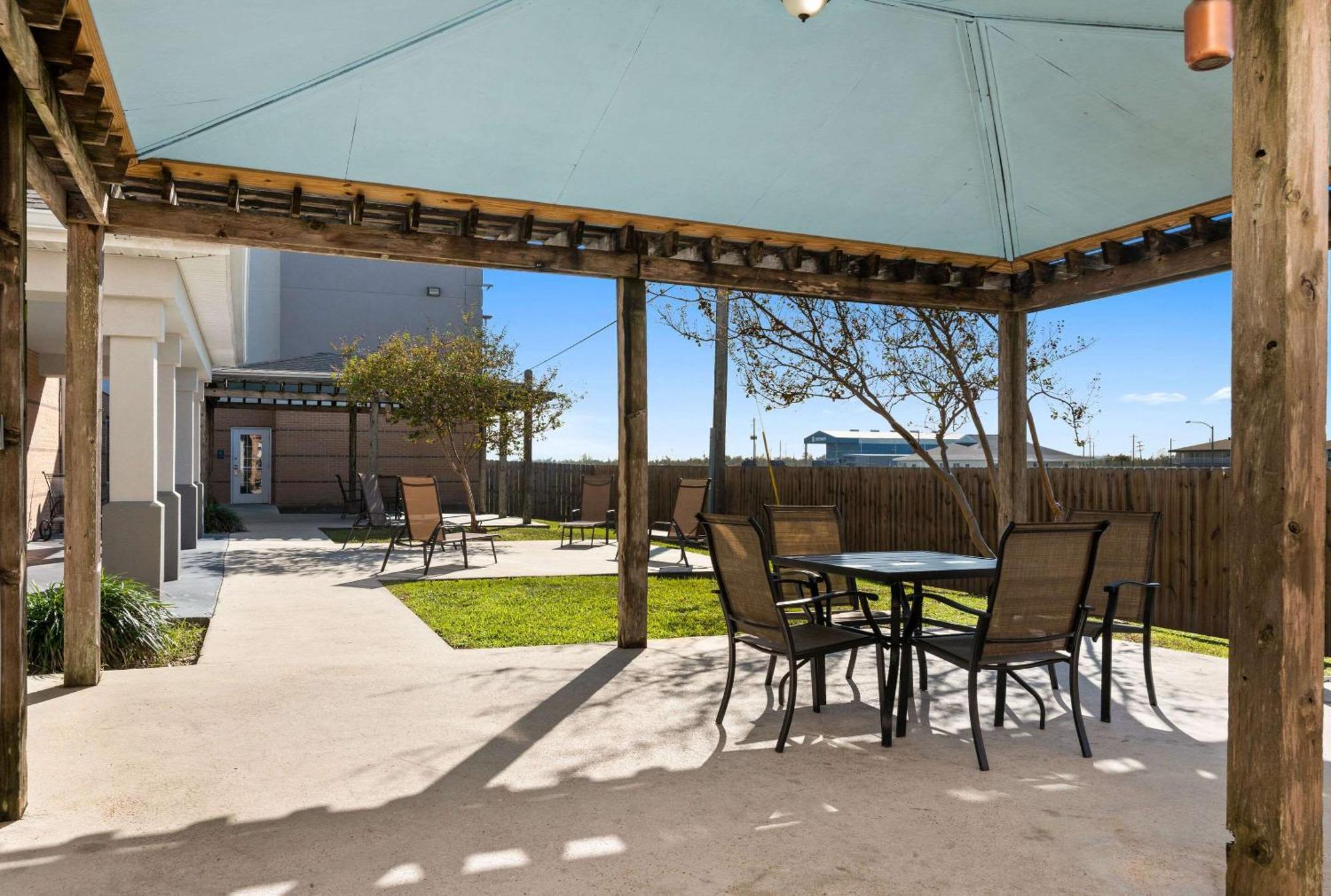Mainstay Suites Houma Εξωτερικό φωτογραφία